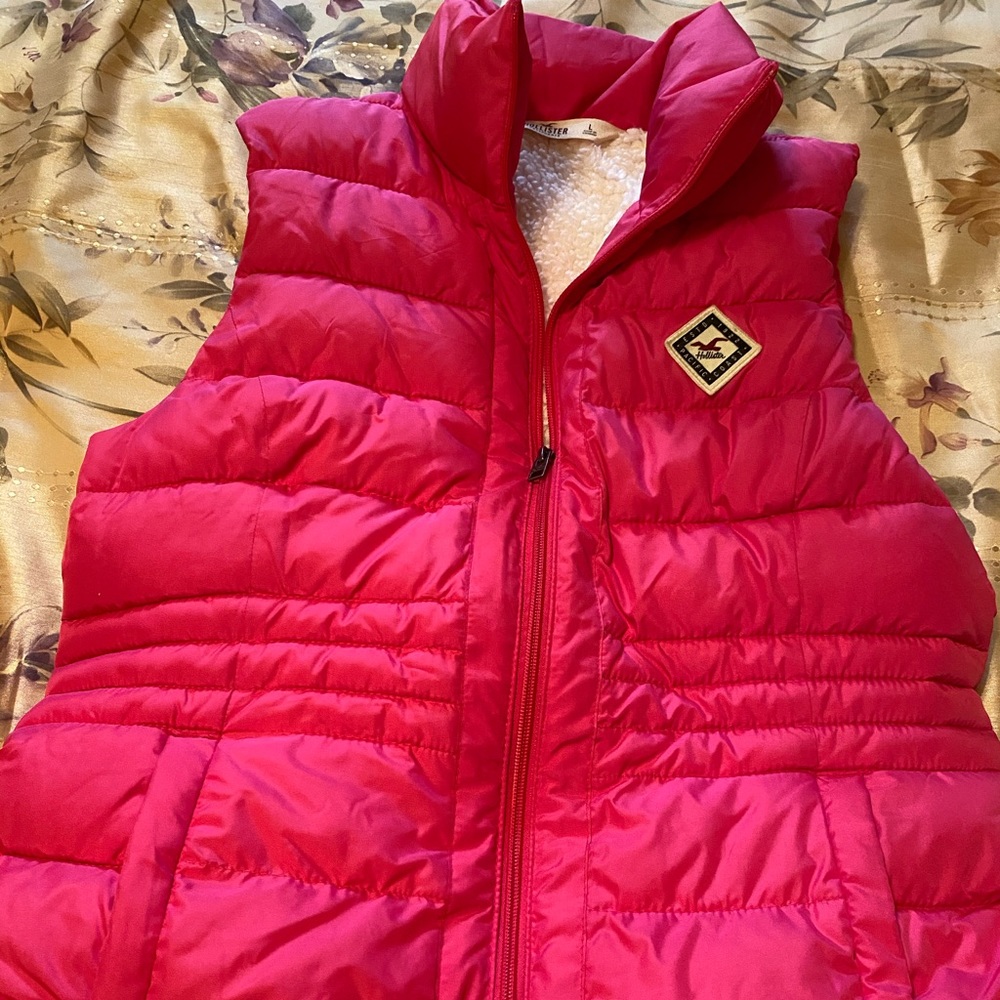 Hollister Puffer vest